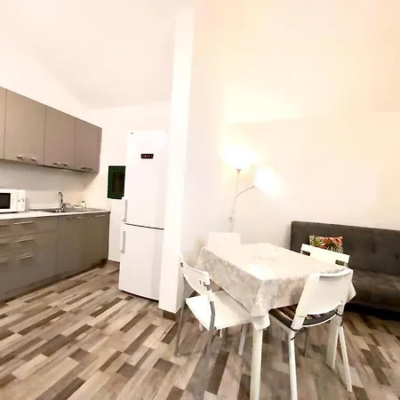 Venesol דירה *